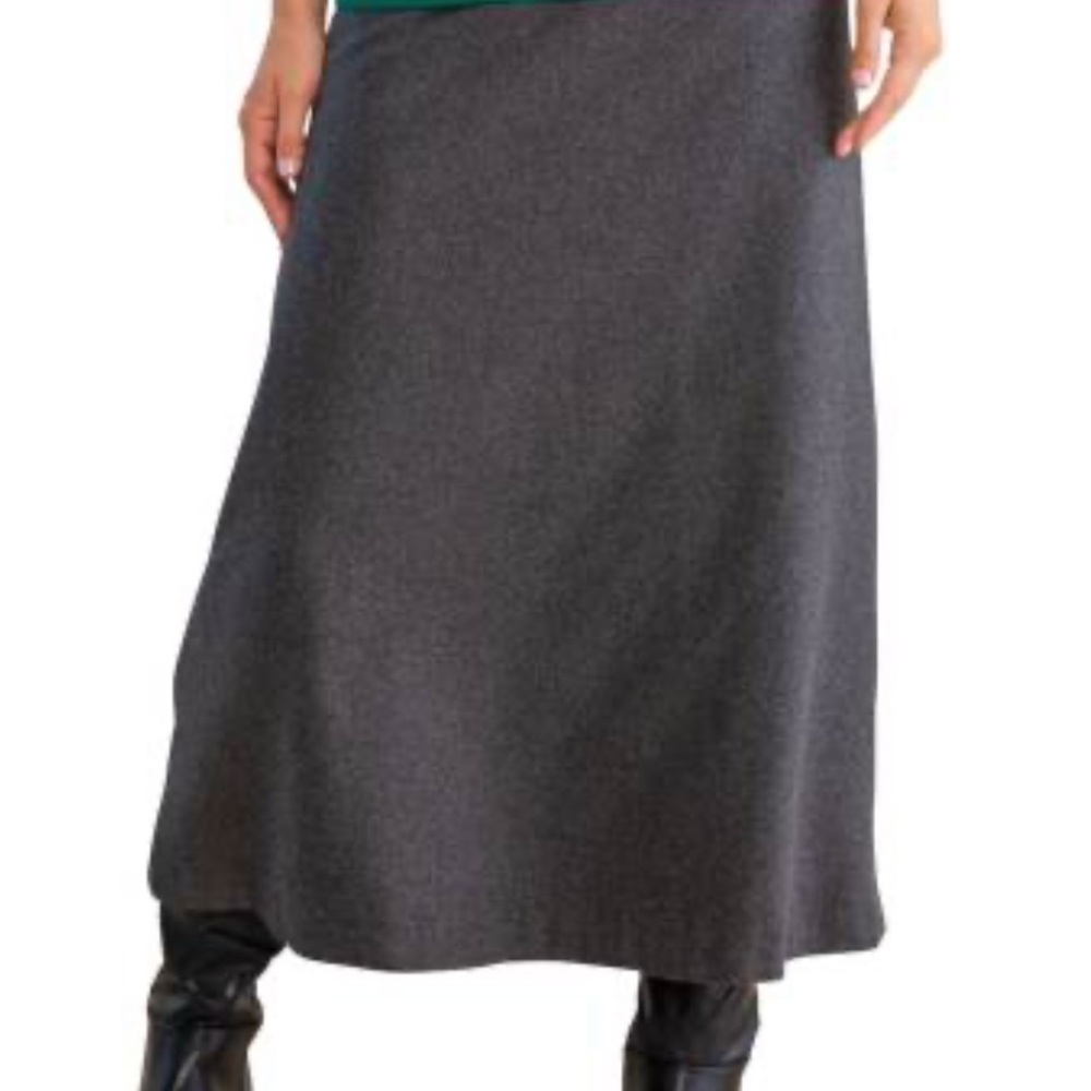 2 Chadwicks Charcoal and Black Grey Midi Skirts